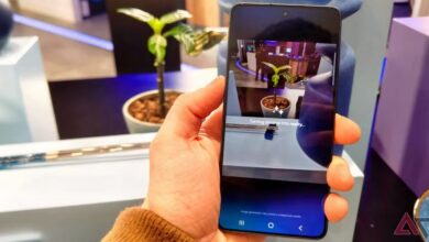 لا أحب الذكاء الاصطناعي في الهواتف، لكن الميزة الجديدة في هاتف Samsung Galaxy S26 قد تكون في الواقع مفيدة للغاية