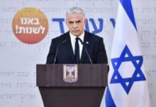 لابيد يفضح نتنياهو: أمن الاحتلال ليس ديكورًا لانتخاباته – بتوقيت بيروت