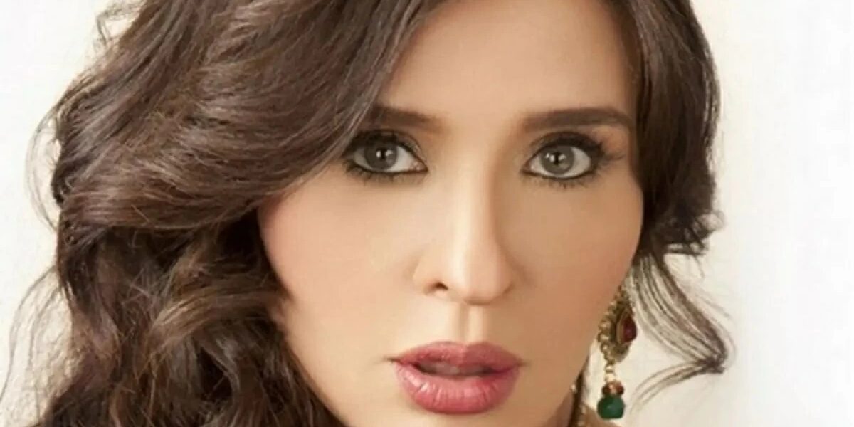 «لن أقف عند هذا الرقم».. الفنانة دينا تكشف سر زيجاتها الـ9 – أخبار السعودية - صورة مميزة «لن أقف عند هذا الرقم».. الفنانة دينا تكشف سر زيجاتها الـ9 – أخبار السعودية