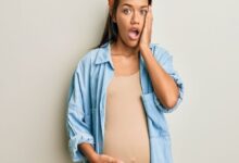 ما العلاقة بين التهاب اللثة أثناء الحمل ووزن الجنين؟