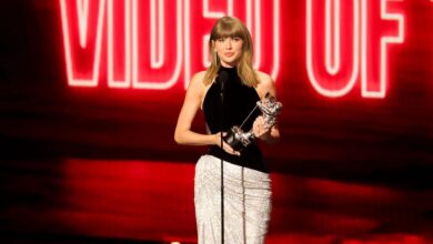 مادونا تفوز بجائزة فنان MTV VMA لعام 2026، وتايلور سويفت تتسلم جائزة الفنان المخرج