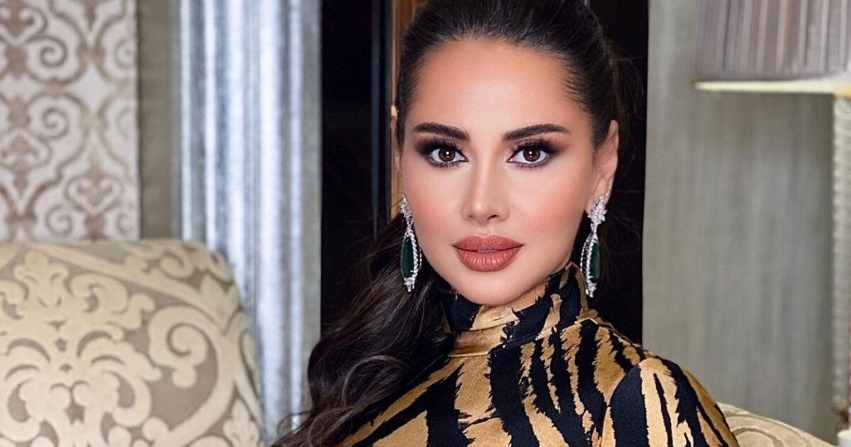 مجوهرات ياسمين رئيس: 6 تنسيقات أنيقة تجمع بين الذهب والألماس - صورة مميزة مجوهرات ياسمين رئيس: 6 تنسيقات أنيقة تجمع بين الذهب والألماس