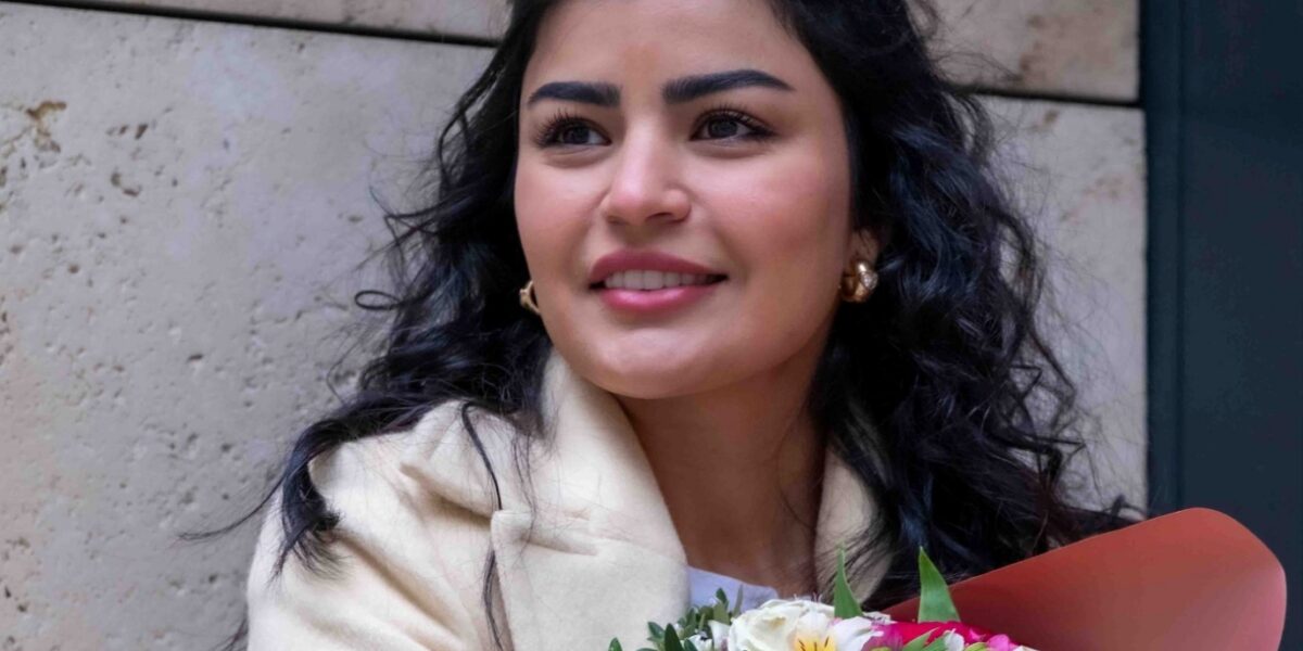 مسلسل “أحلى نصيب” الحلقة 3: اختفاء الطفل سالم وحرب بين الأسرتين ومواجهة بين نورة ووالدها فلاح - صورة مميزة مسلسل “أحلى نصيب” الحلقة 3: اختفاء الطفل سالم وحرب بين الأسرتين ومواجهة بين نورة ووالدها فلاح