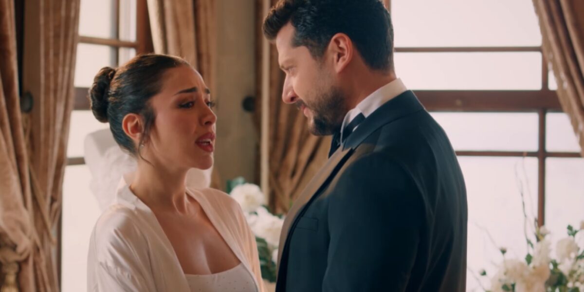 مسلسل “حب ع ورق” الحلقة 80: أوس يتعرض لحادث بليلة زواجه وانهيار لين وجومانة - صورة مميزة مسلسل “حب ع ورق” الحلقة 80: أوس يتعرض لحادث بليلة زواجه وانهيار لين وجومانة