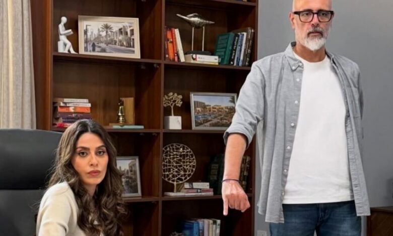 مسلسل “سندس 3” الحلقة 9: عبد الرحمن في وظيفة بالشركة مع سندس.. وبدر وصالح يسرقان سيارة بداخلها عروس