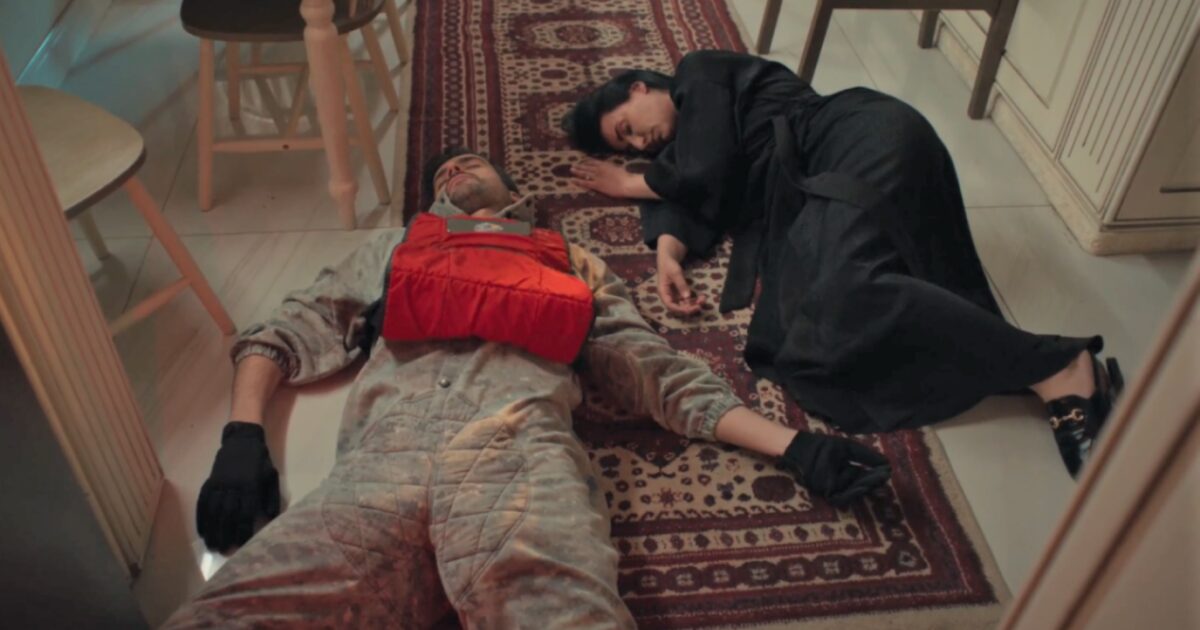 مسلسل أحلى نصيب الحلقة 19: نورة تضرب فهد بعصاة وراكان يحاول السيطرة على الموقف ومساعدتها