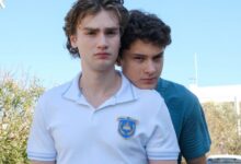 مسلسل مازلت في السابعة عشر الحلقة 19.. تيومان يفاجئ دينيز بطلب الزواج وآراس وليلى في مواجهة أسرار الماضي