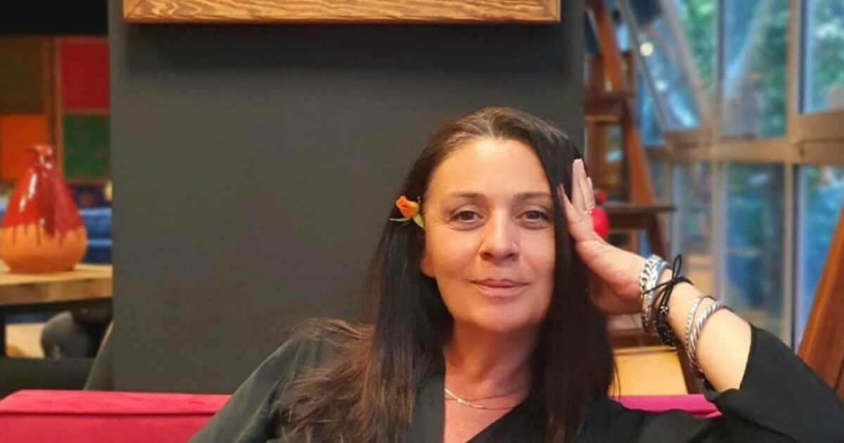 من هي وزينو إيراكار؟ تعرفوا إلى سيرتها الذاتية والمهنية في سطور - صورة مميزة من هي وزينو إيراكار؟ تعرفوا إلى سيرتها الذاتية والمهنية في سطور