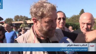 وطن الإنسان يجمع الأجيال في سباق رياضي!