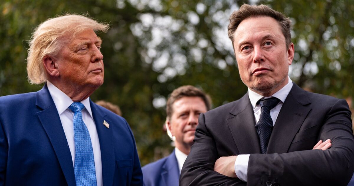 يطلب الديمقراطيون من Musk توضيحًا بشأن إغلاق Starlink في أوكرانيا - صورة مميزة يطلب الديمقراطيون من Musk توضيحًا بشأن إغلاق Starlink في أوكرانيا