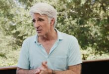 يعالج Craig Federighi التداخل بين iPhone Duo وiPad