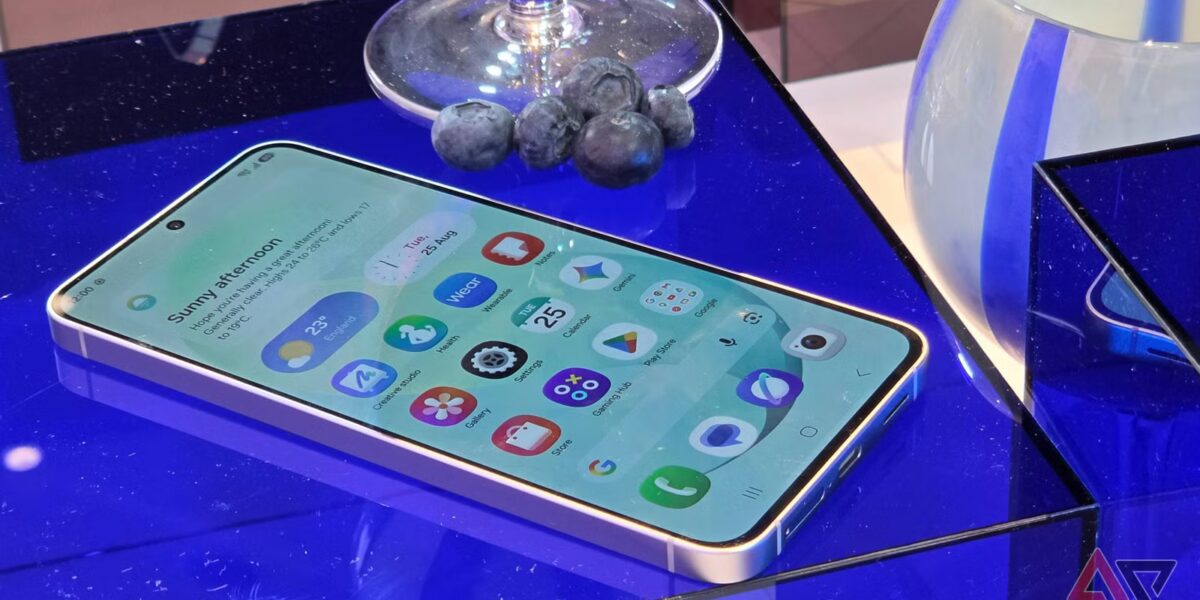 ينخفض ​​سعر Samsung Galaxy S26 FE إلى 150 دولارًا مع صفقة الناقل الرائعة هذه